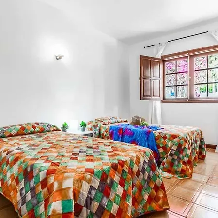 Villa In Puerto Del Carmen Sleeps 14 With Pool Air Con And Wifi